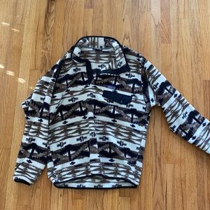 Women’s Patagonia button up fleece